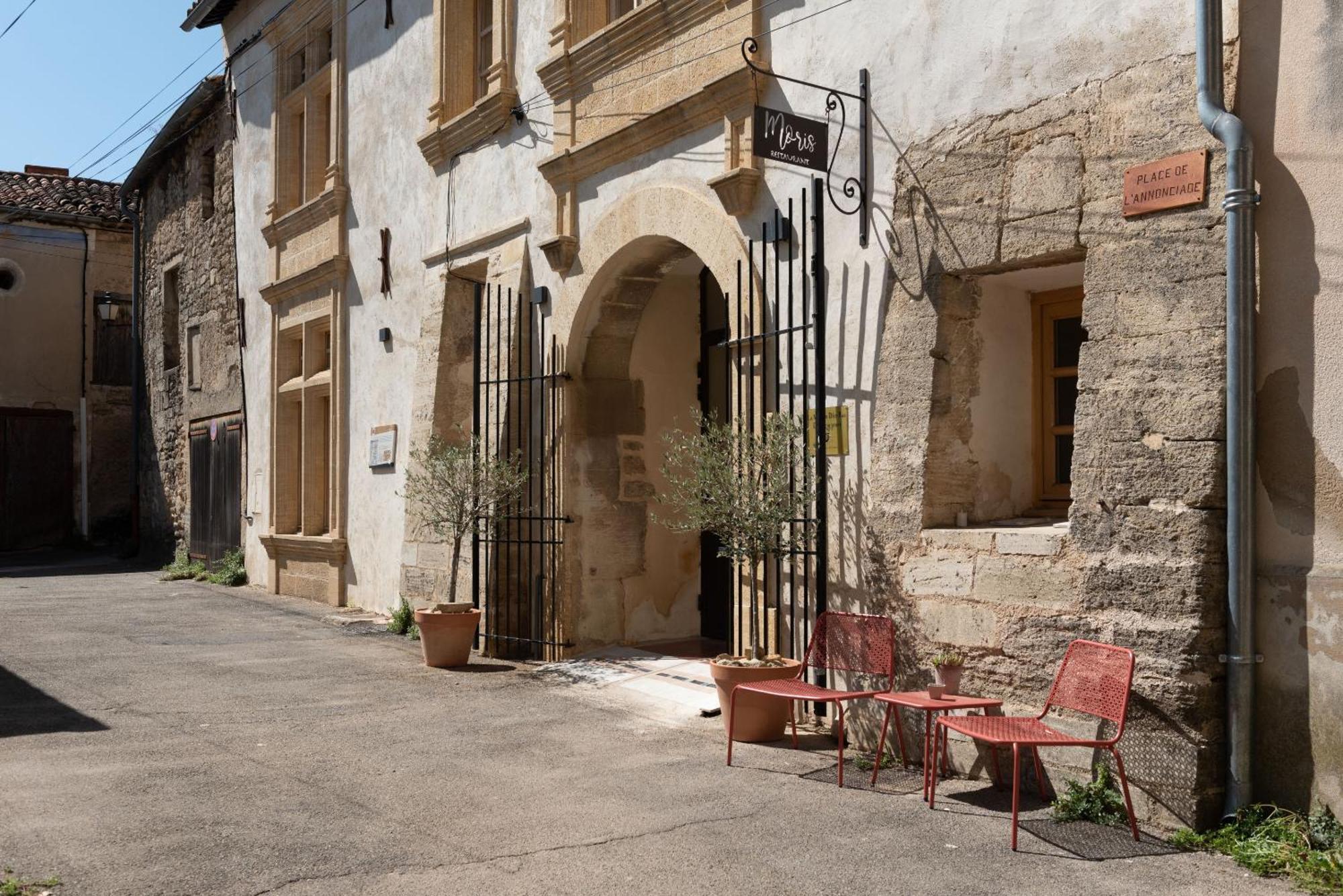 La Maison D'En Bas Des Seigneurs Cucuron Kültér fotó