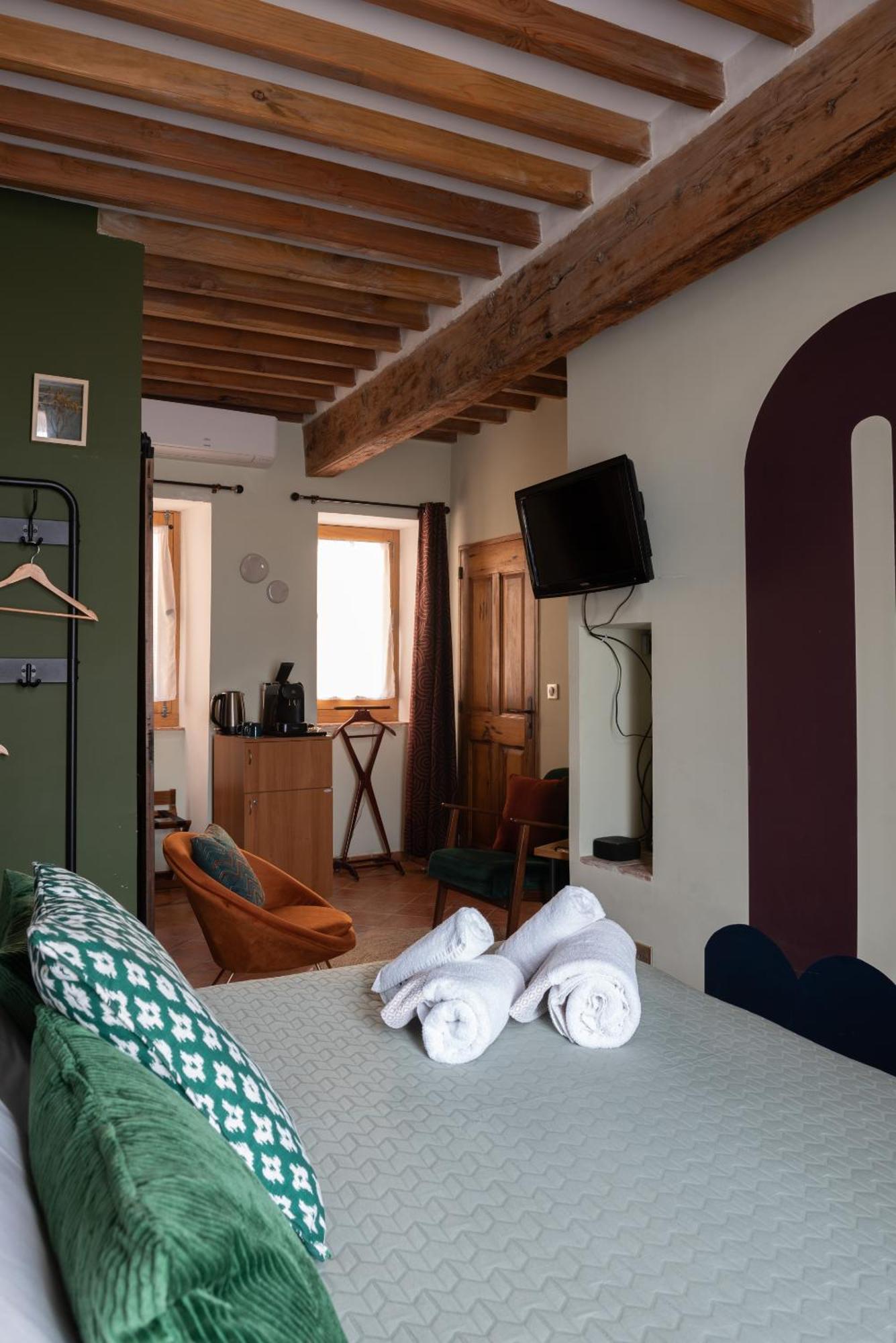 La Maison D'En Bas Des Seigneurs Cucuron Szoba fotó