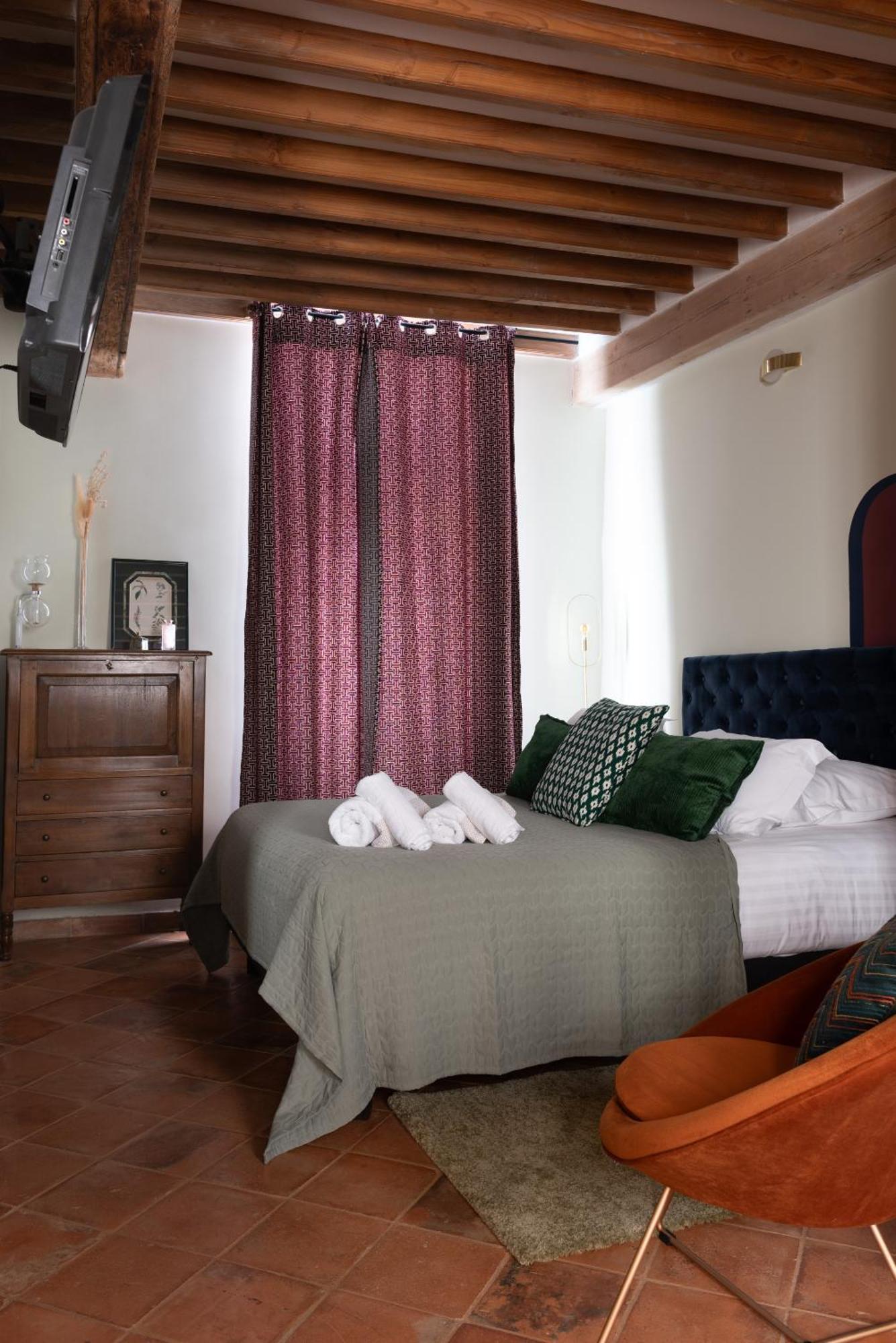 La Maison D'En Bas Des Seigneurs Cucuron Szoba fotó