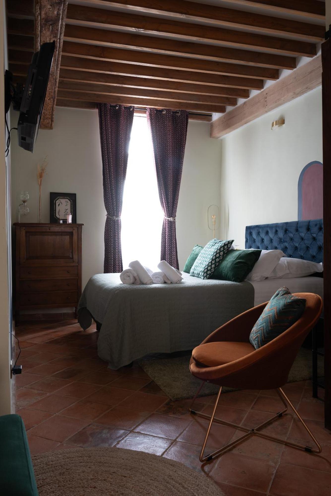 La Maison D'En Bas Des Seigneurs Cucuron Szoba fotó